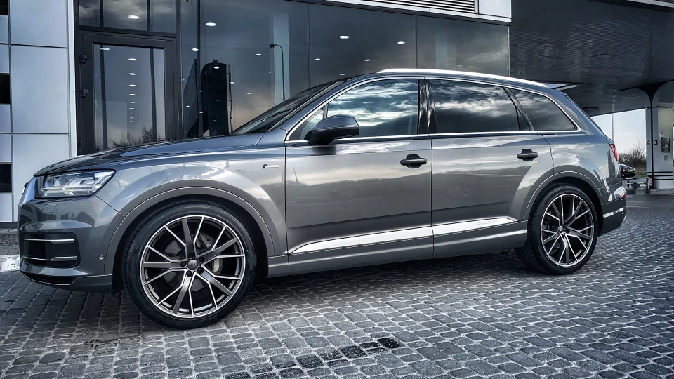 Audi Q7 Supercharged 4