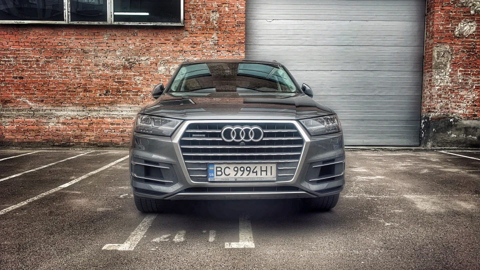 Audi Q7 Supercharged 5