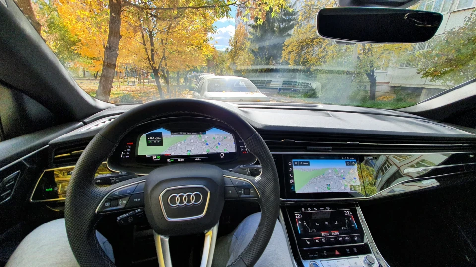 Audi Q8 5