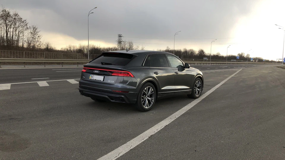 Audi Q8 Турбо-хетч на стероїдах 2
