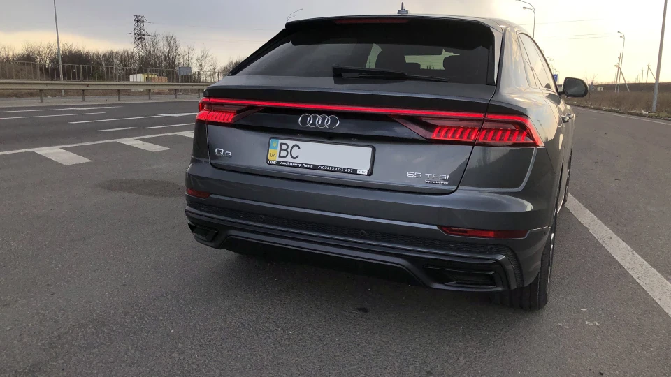 Audi Q8 Турбо-хетч на стероїдах 3