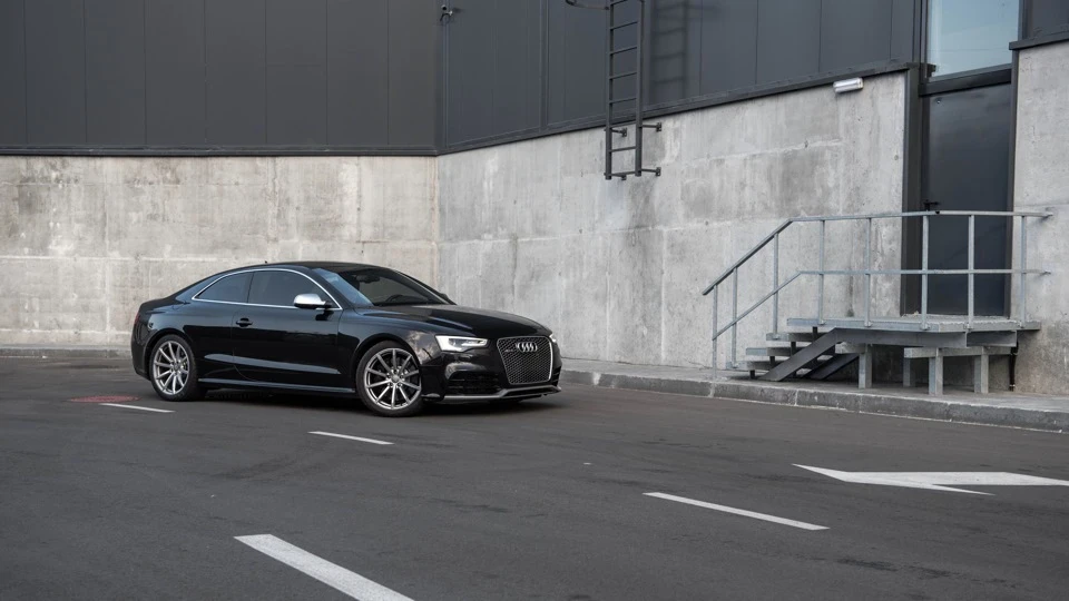 Audi RS5 4