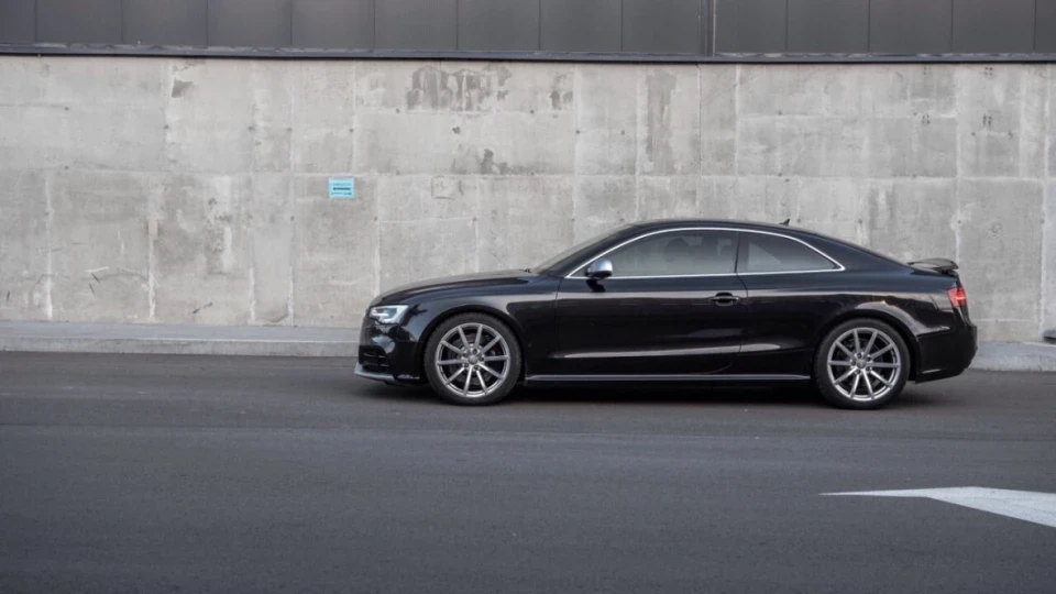 Audi RS5 4