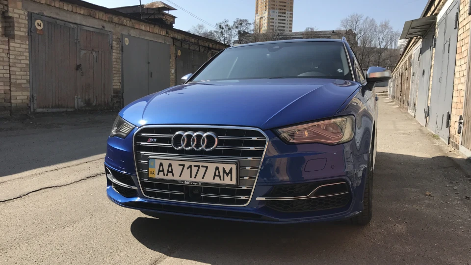 Audi S3 4