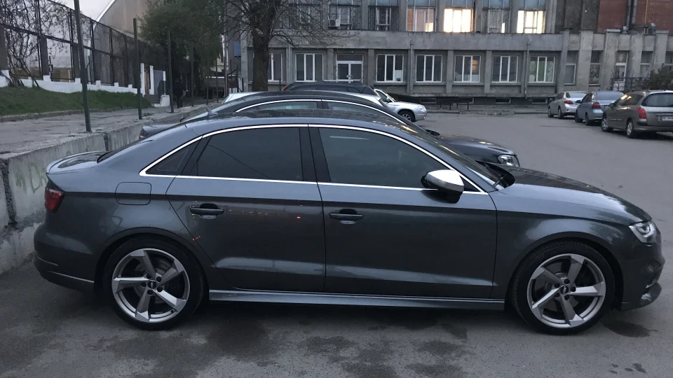 Audi S3 4