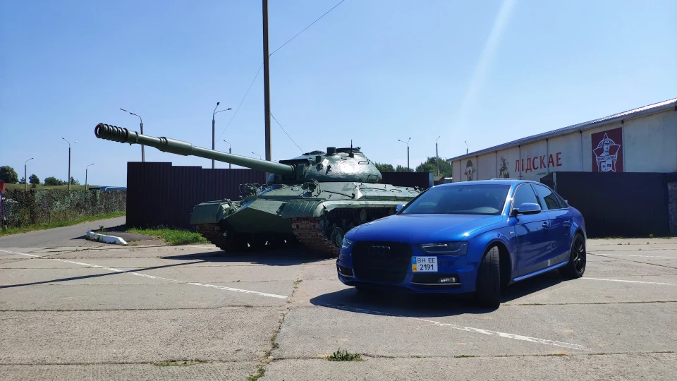 Audi S4 2