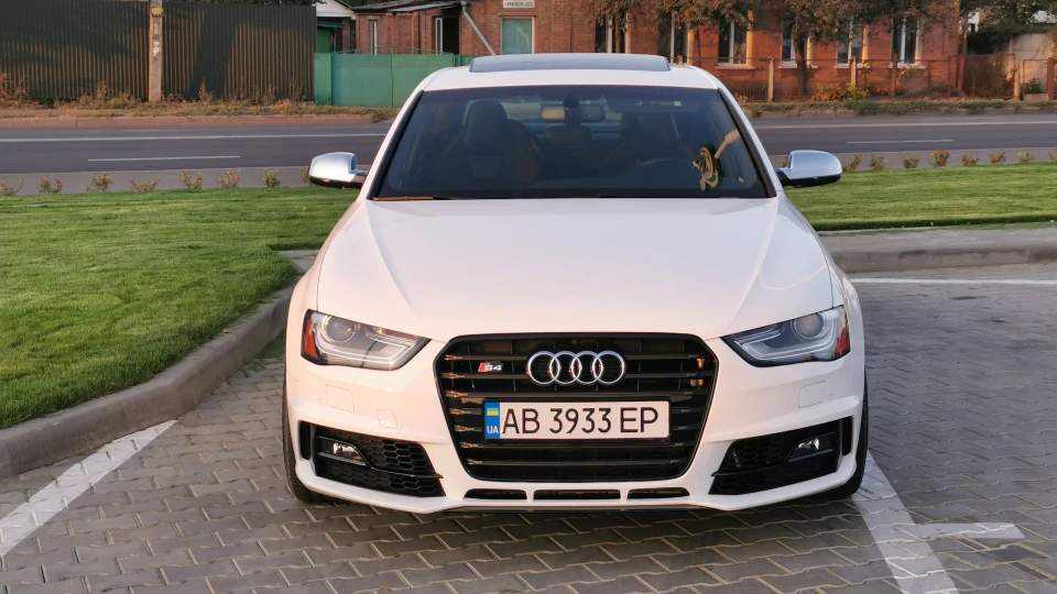 Audi S4 4