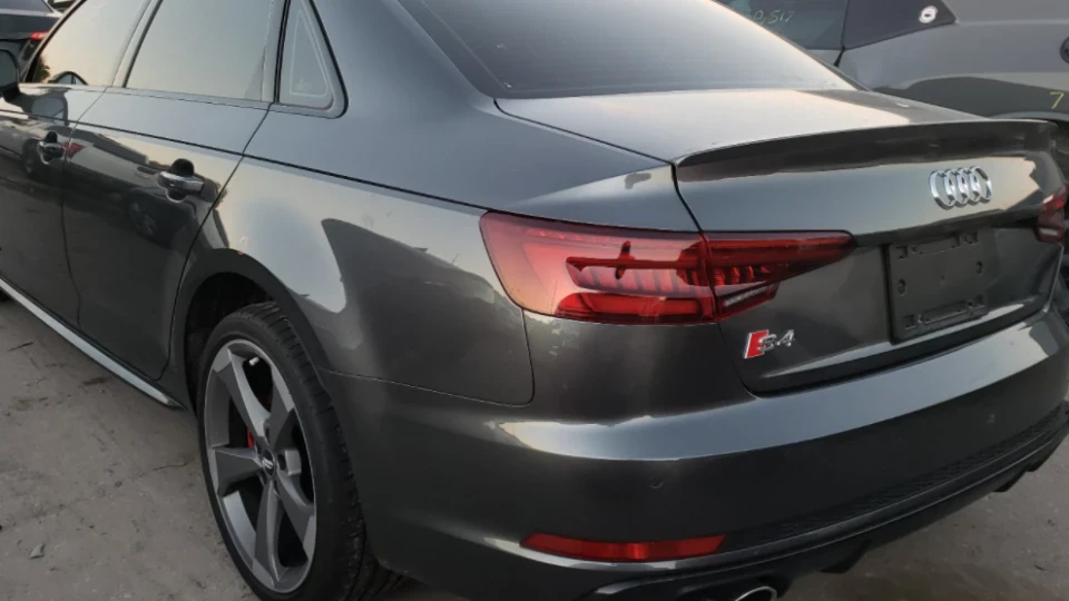 Audi S4 2019 Premium Plus 3