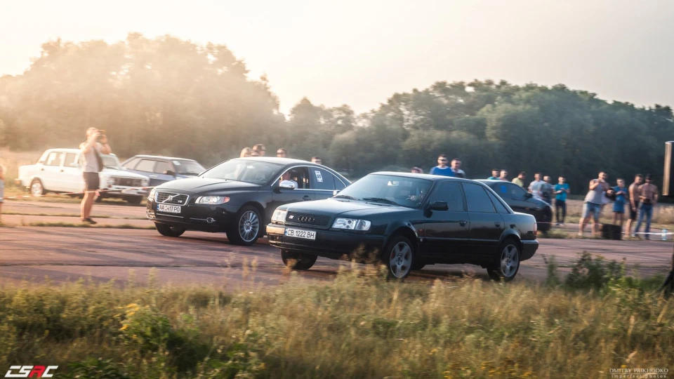 Audi S4 2.2 Turbo 2