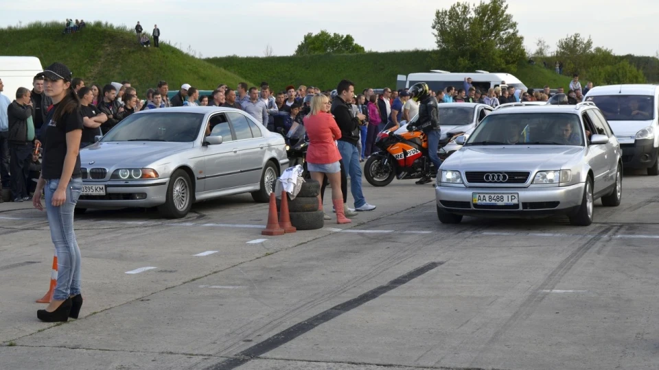 Audi S4 2,2 турбо 3