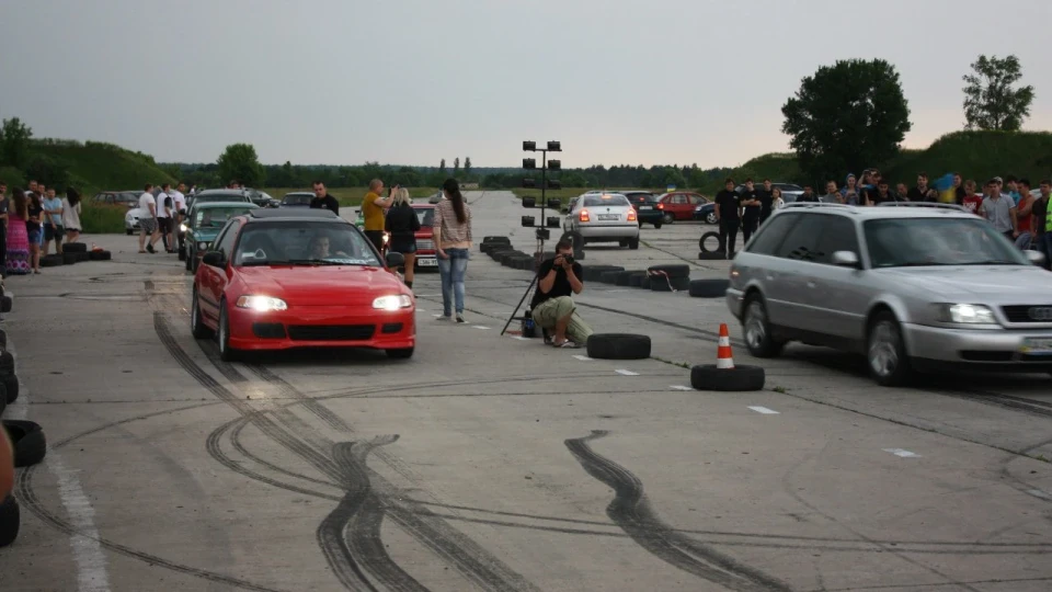 Audi S4 2,2 турбо 4