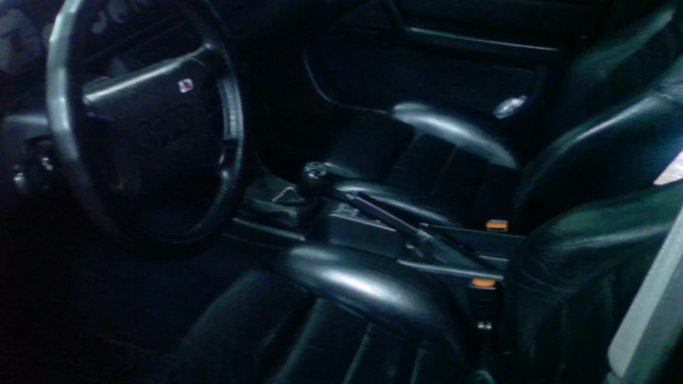 Audi S4 2.2турбо 3
