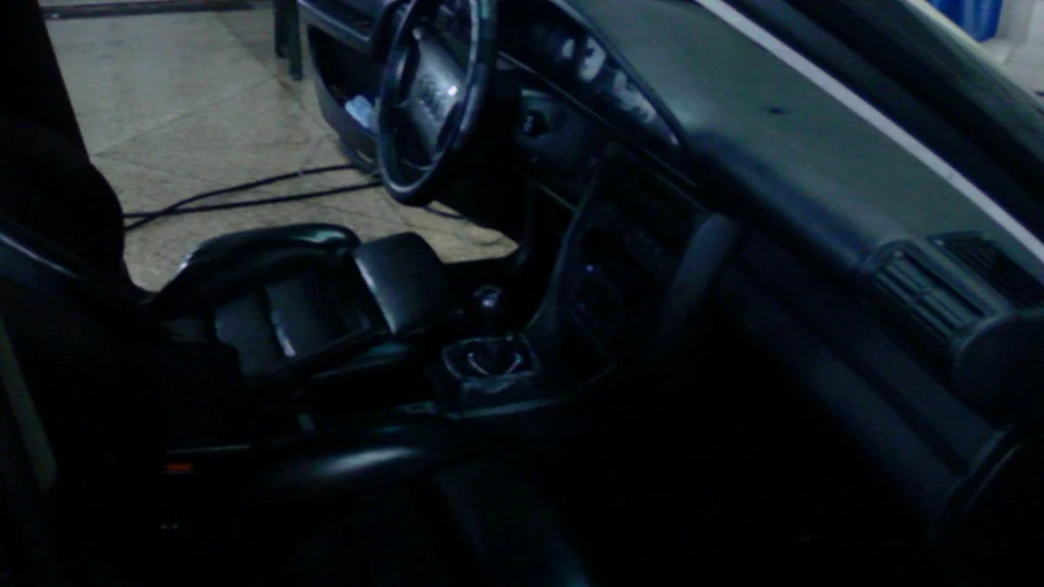 Audi S4 2.2турбо 4