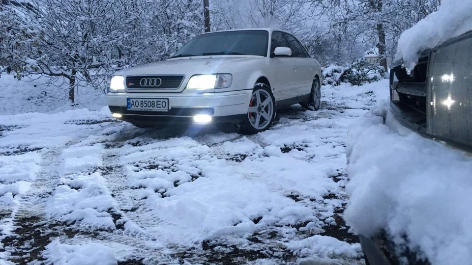 Audi S4 4.2 літра молока) 2