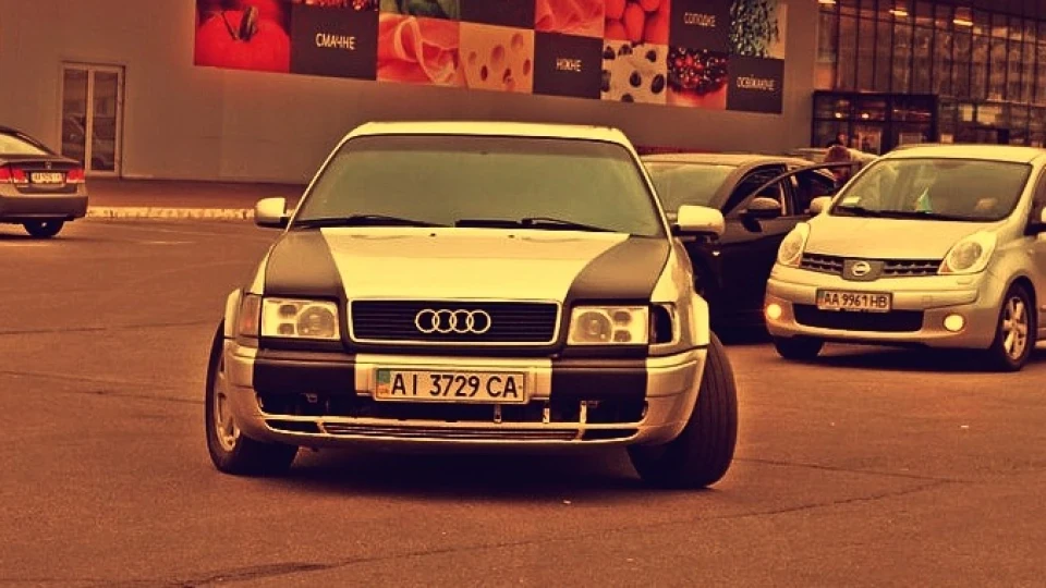 Audi S4 Динозавр 2