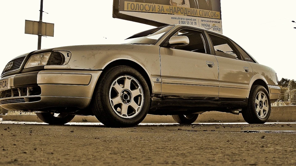 Audi S4 Динозавр 4