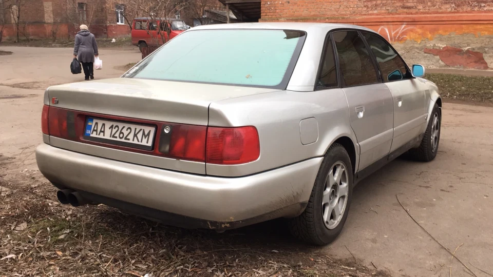 Audi S4 Дракон)))