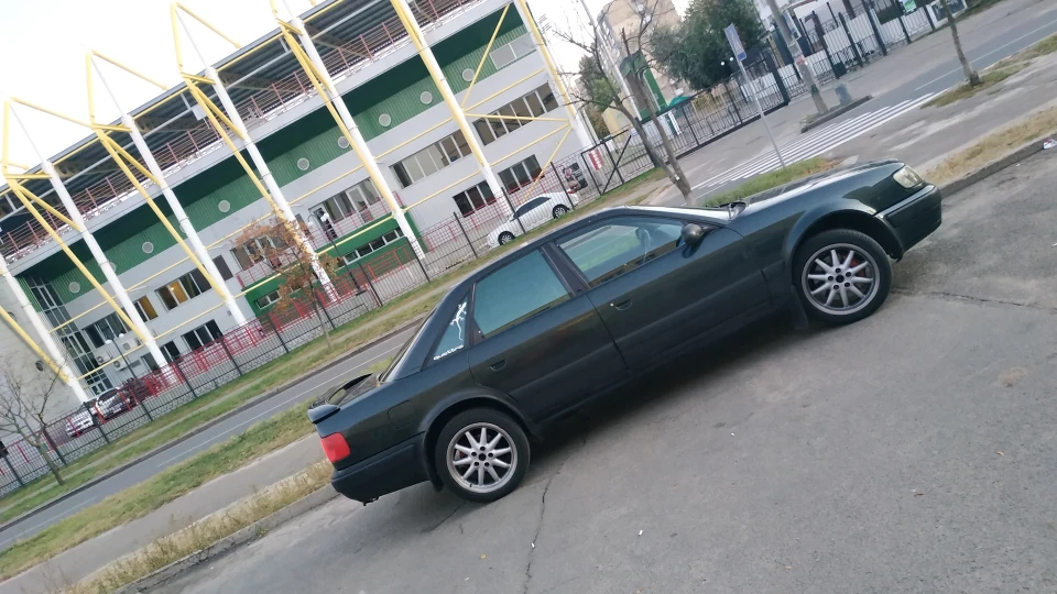 Audi S4 TURBO QUATTRO) 2
