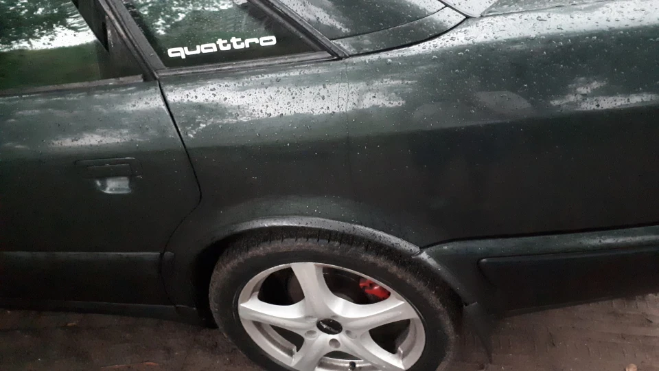 Audi S4 TURBO QUATTRO) 4