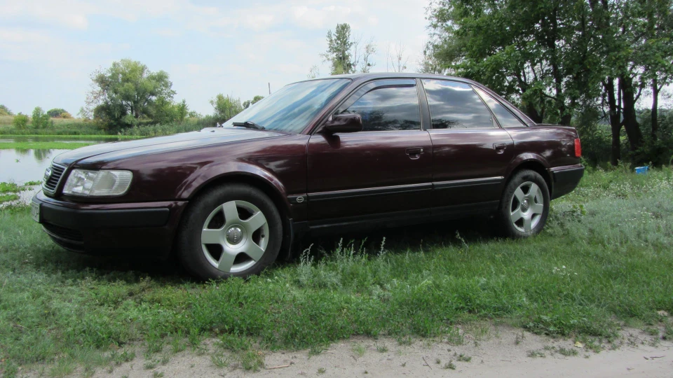 Audi S4 Turbo Quattro 3