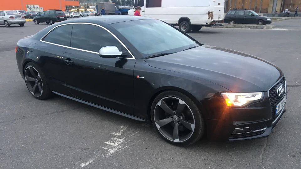 Audi S5 3