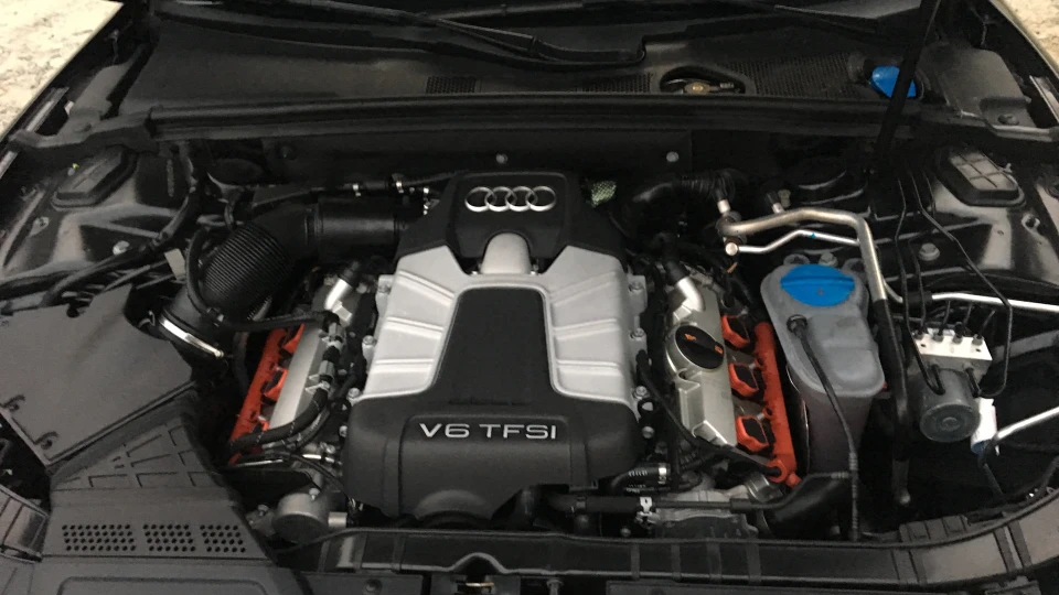 Audi S5 4