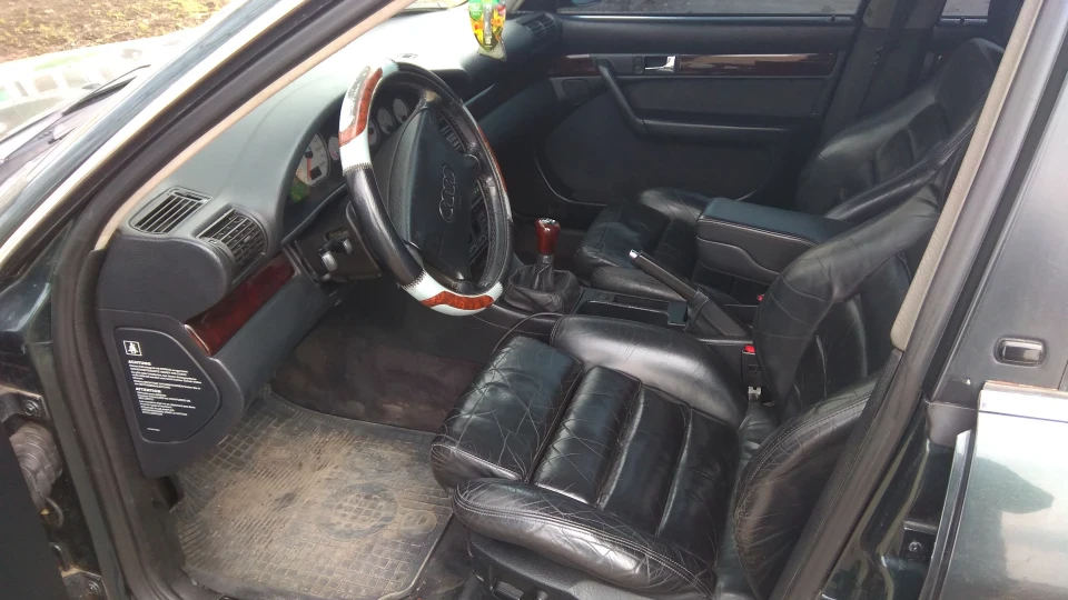 Audi S6 4