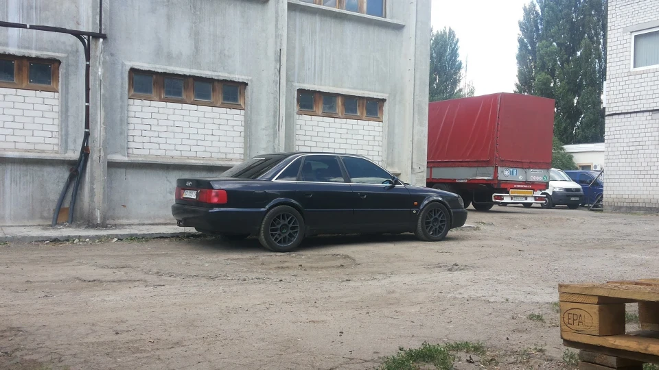 Audi S6 4