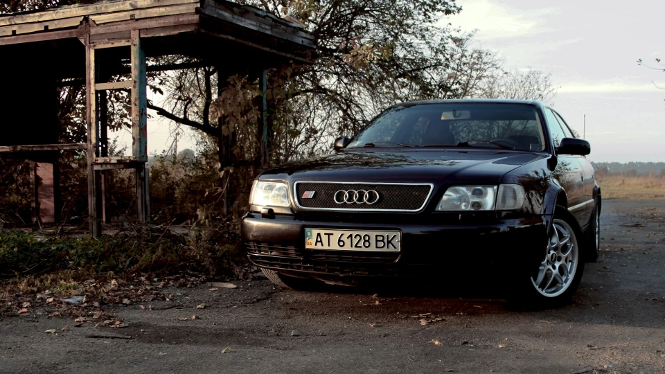Audi S6 4