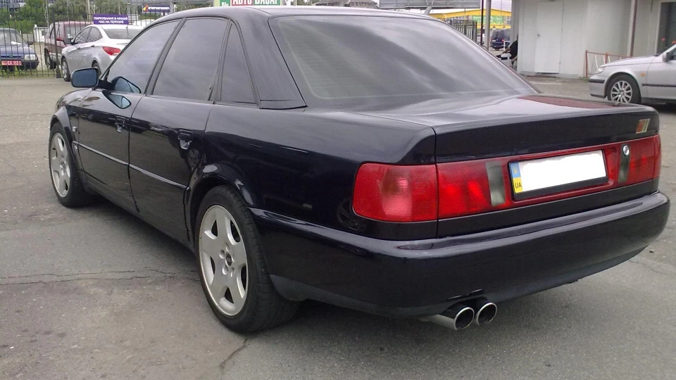 Audi S6 4.2 360л.с