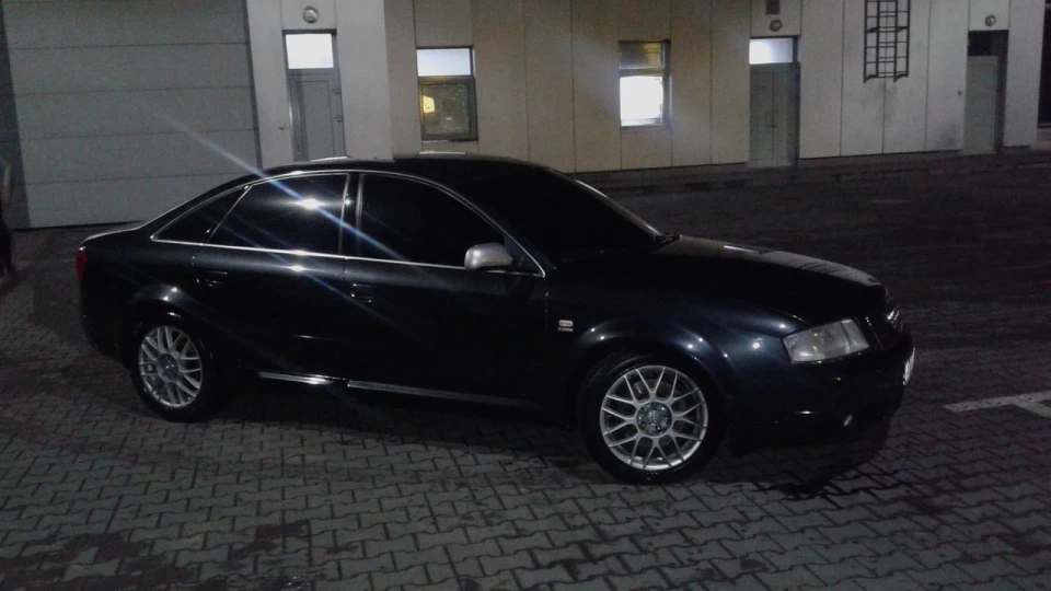 Audi S6 4.2Quattro