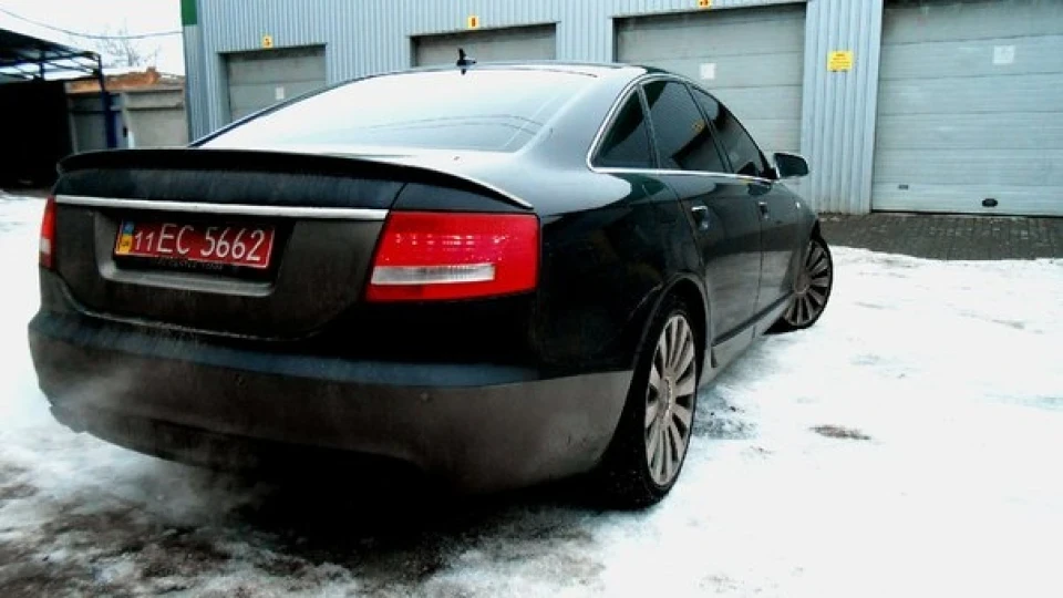 Audi S6 AUDI S6 5.2