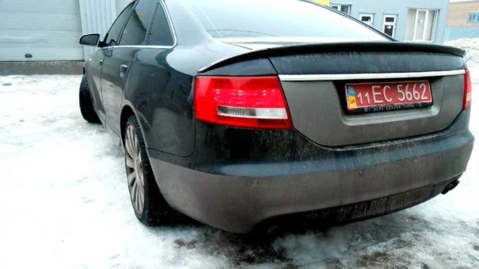 Audi S6 AUDI S6 5.2 4
