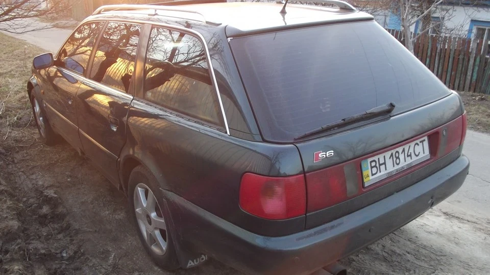 Audi S6 eSo4ka 4.2 5