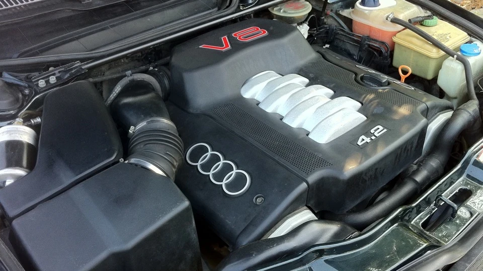 Audi S6 Plus 5