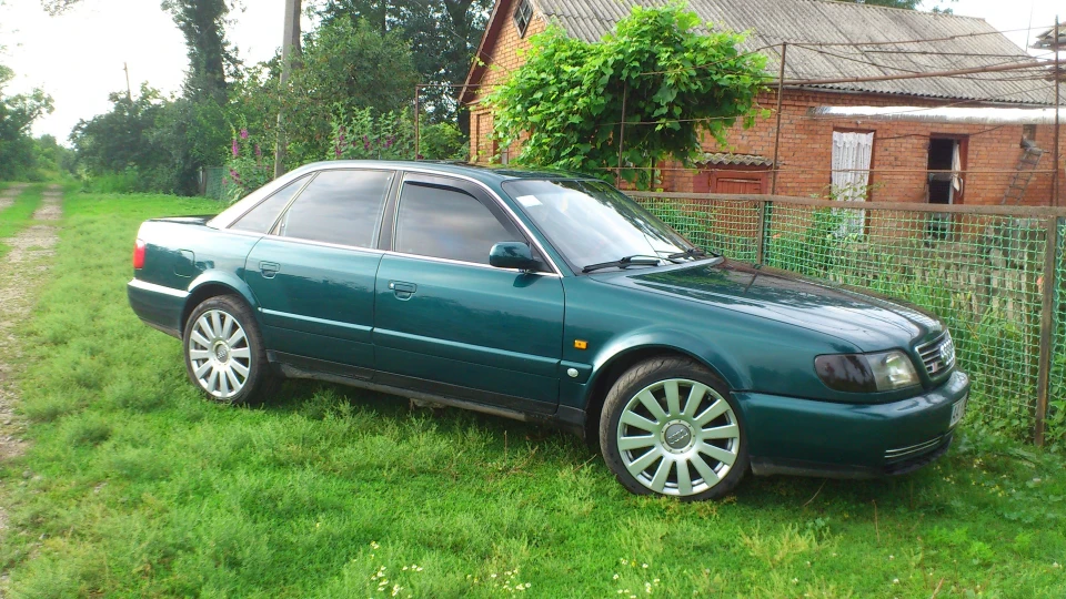 Audi S6 QUATTRO V8 AEC 5