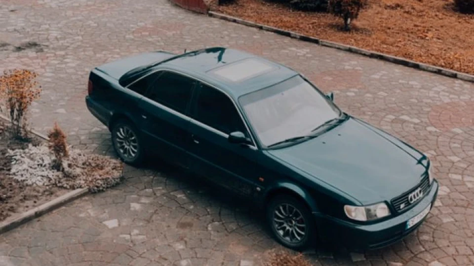 Audi S6 S6 свап двигуна R5 AEL2.5 3