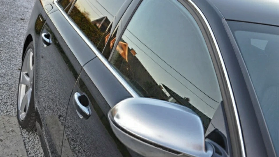 Audi S8 5