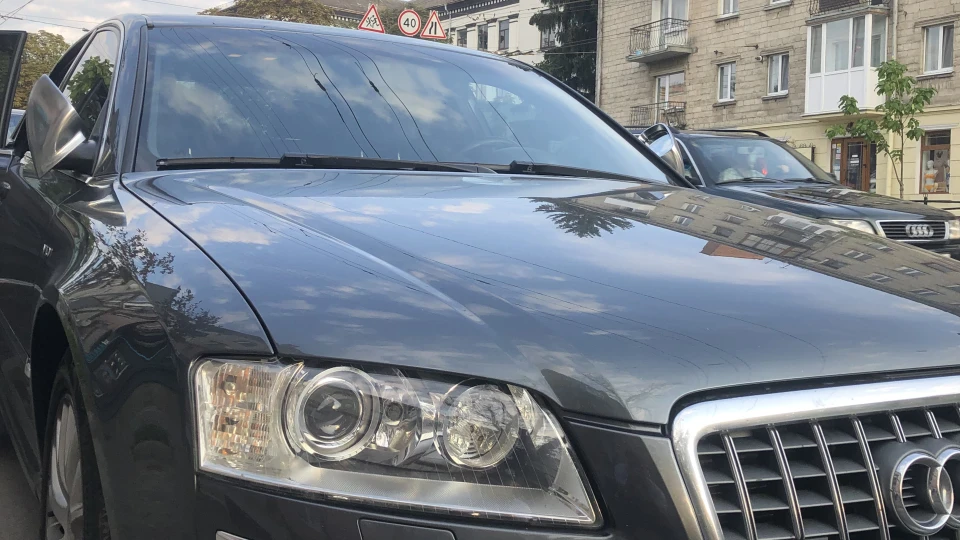 Audi S8 🦎