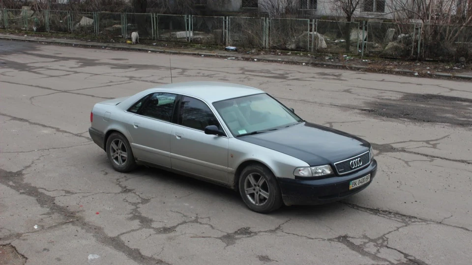 Audi S8 3