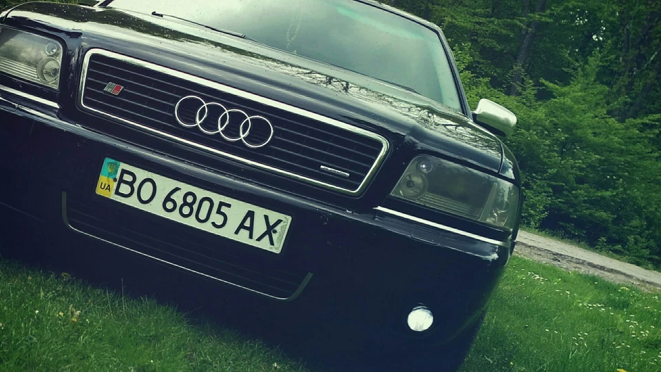 Audi S8 4.2 quattro