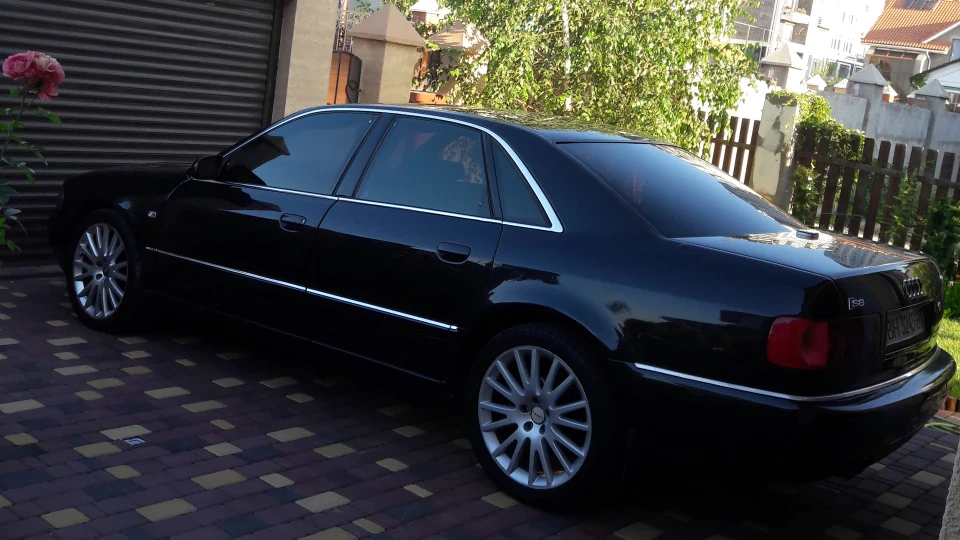 Audi S8 Constructor