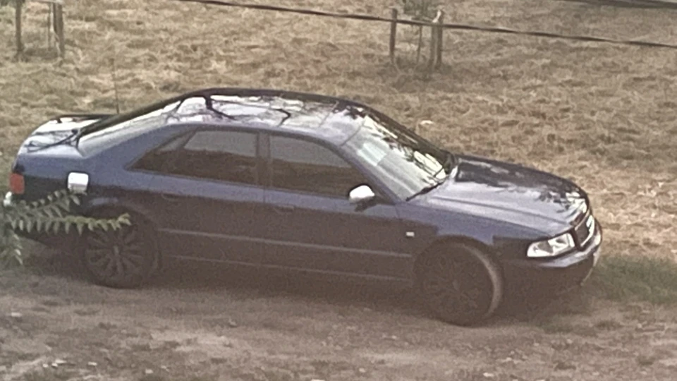 Audi S8 S8 Lim.quat.4.2 V8 265KW 2