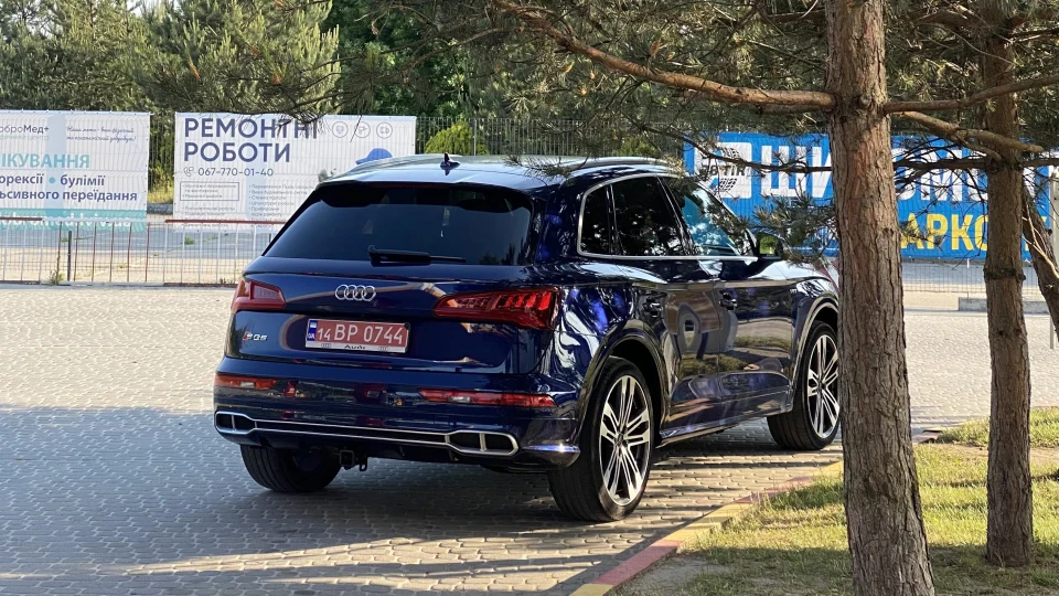 Audi SQ5 2