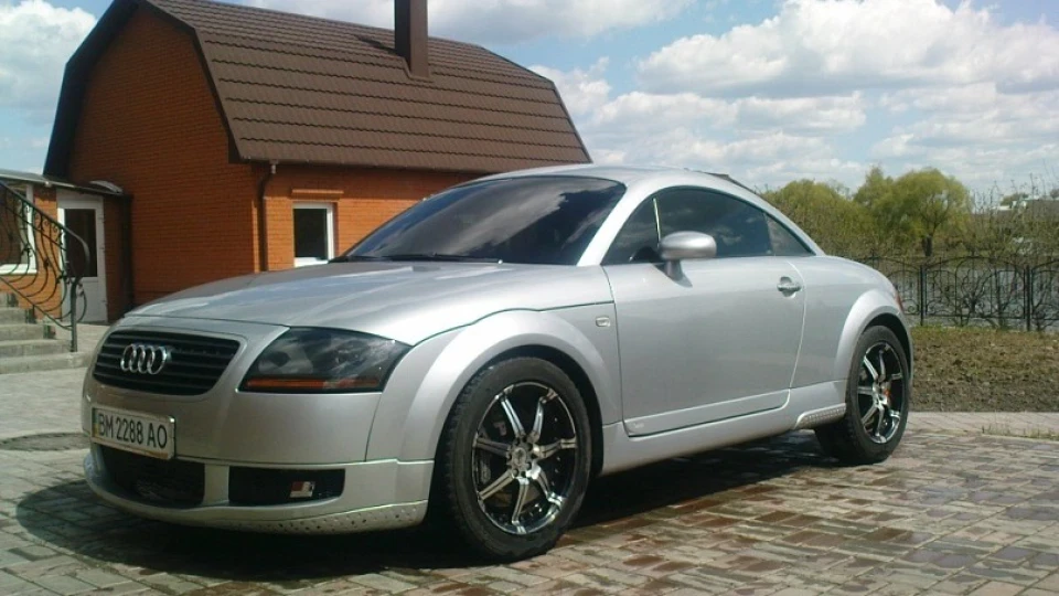 Audi TT 2