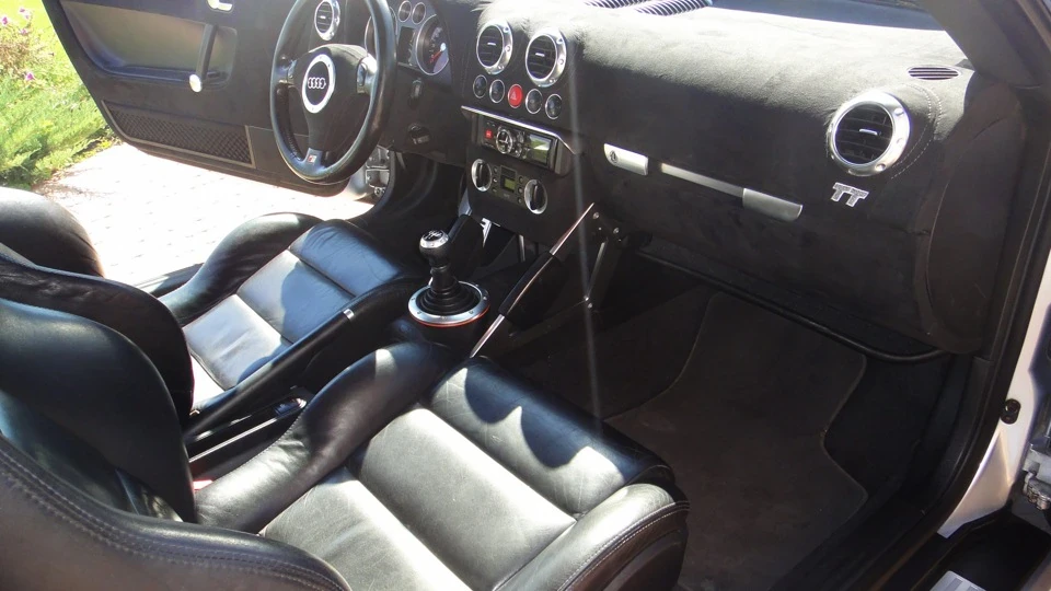Audi TT 1.8Т Інвалідка) 2