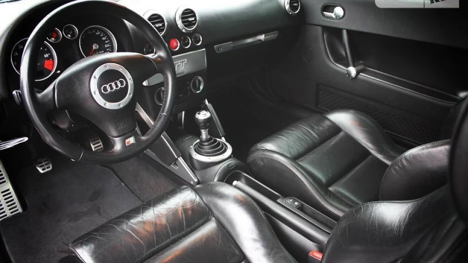 Audi TT 225 h.p. quattro 5