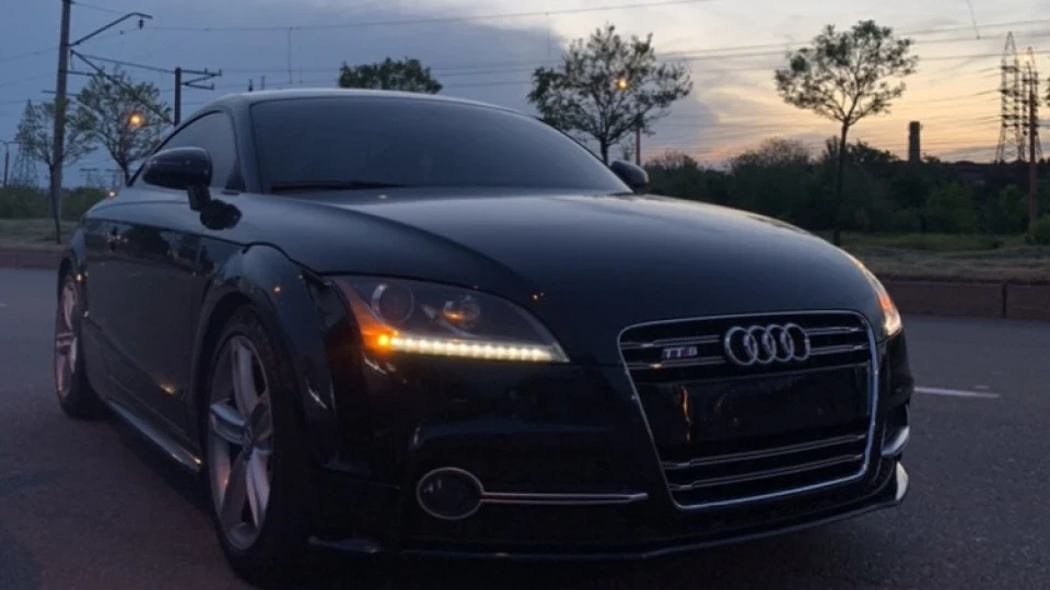 Audi TT Black gun