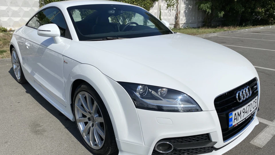 Audi TT S-Line Premium 2