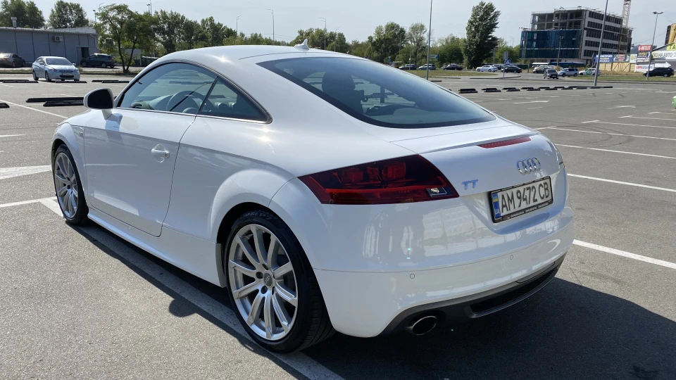 Audi TT S-Line Premium 3